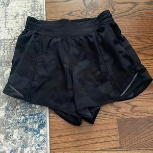 Lululemon Hotty Hots